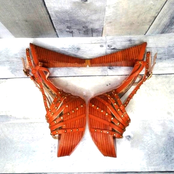 SOLD ✨️Betsey Johnson Strappy Studded Stacked High Heel Platform Shoes Excellent - Picture 3 of 10